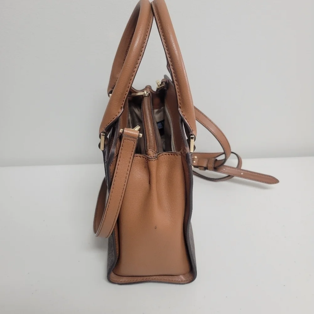 Michael Kors Mott Messenger Crossbody Bag.